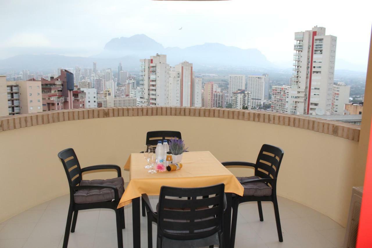 Apartamento Benidorm Viena ภายนอก รูปภาพ
